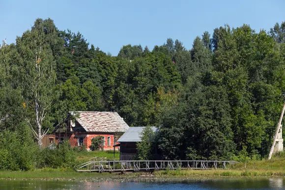 Север Всеволожского района интересен своими живописными видами, обилием озер