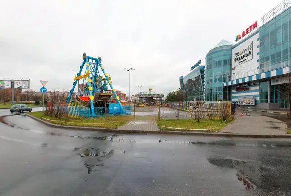 ТРК «Родео Драйв» с аквапарком