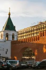 Совсем рядом с корпусами первой очереди расположен Федоровский собор