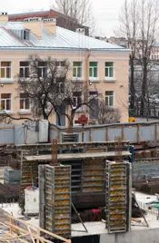 Идет подготовка к заливке каркаса первого этажа