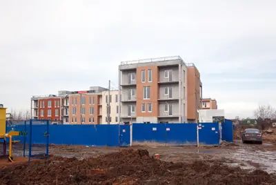 Пройти к площадке не испачкавшись практически невозможно