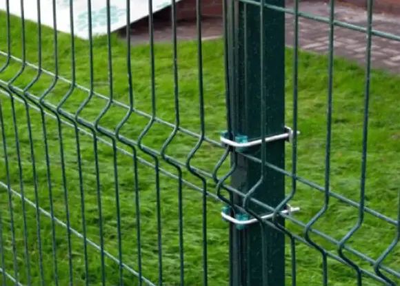Варианты металлической сетки для прозрачных заборов