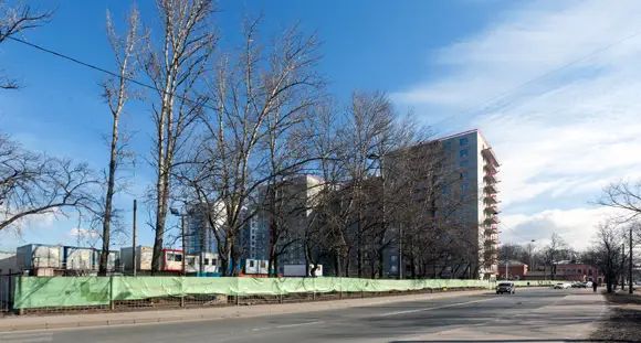 Жилой комплекс строится в тихом спальном районе