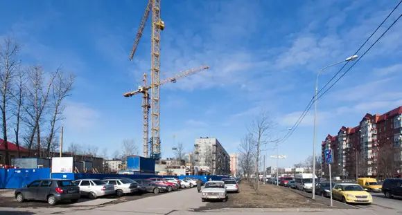 До станции метро можно дойти за три минуты