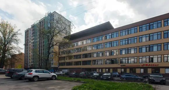 Жильцов дома ждет проблема с парковками