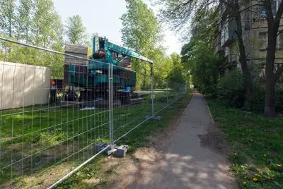 На стройплощадке идут испытания грунтов