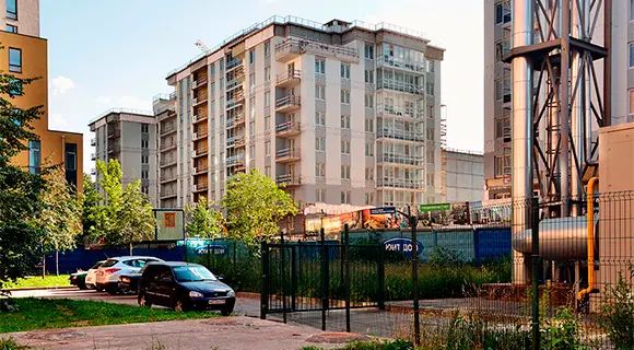 Два корпуса первой очереди ЖК «Новомосковский»