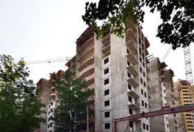 Монолитные работы на доме на Ново-Александровской идут на уровне 11-13 этажей Монолитные работы на доме на Ново-Александровской идут на уровне 11-13 этажей