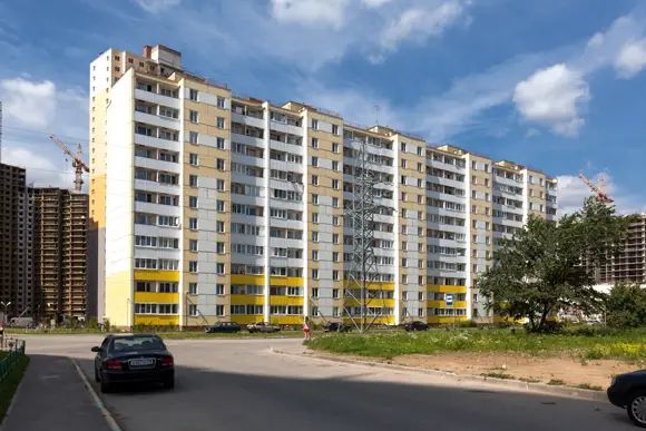 Жилой дом серии 600.11, построенный около 10 лет назад