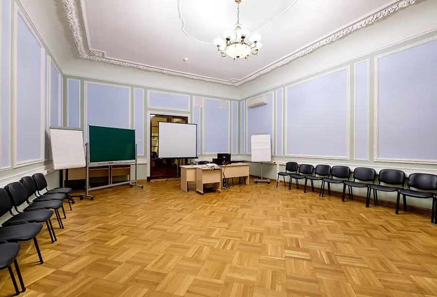 Помещения можно использовать для проведения конференций, под офисы или для сферы услуг