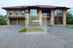 Дом, Цветочная ул., 22 за 290 000 р./мес.