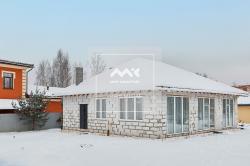 Коттедж, Петергоф г., Собственный проспект, 42 за 24 000 тыс.р.