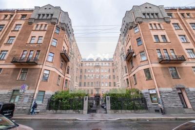 6-к квартира, Каменноостровский проспект, 54/31 за 90 000 тыс.р.