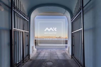 2-к квартира, Кутузова наб., 30 за 18 500 тыс.р.
