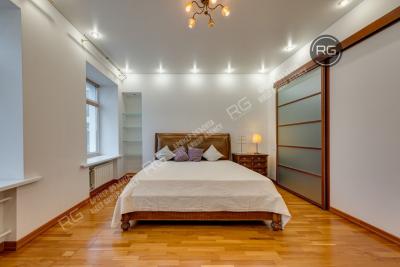 3-к квартира, Москва, Брюсов пер., 12 за 84 500 тыс.р.