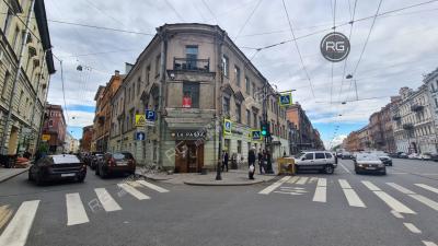 4-к квартира, Графский пер., 10 за 28 800 тыс.р.
