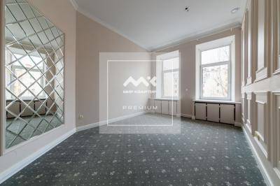 Офис, Суворовский проспект, 42 за 240 000