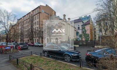 4-к квартира, Лахтинская ул., 7 за 23 500 тыс.р.