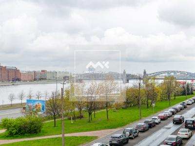 3-к квартира, Малоохтинский проспект, 36 за 26 000 тыс.р.