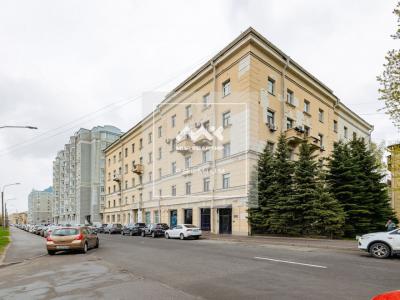 3-к квартира, Малоохтинский проспект, 36 за 21 900 тыс. руб.
