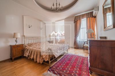 5-к квартира, Невский проспект, 53 за 160 000  р./мес.