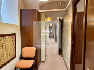 Помещение, Реки Мойки наб., 28 за 17 900