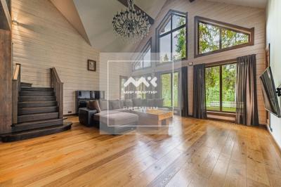 Коттедж, Рощино г.п., Янтарная ул., 9 за 400 000