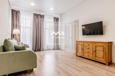 3-к квартира, Невский проспект, 106 за 150 000  р./мес.
