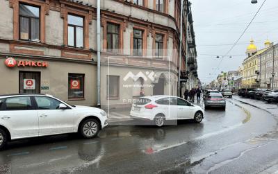 Торг.помещение, Большая Московская ул., 5 за 1 525 000