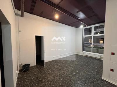 Помещение, Парфеновская ул., 17 за 110 000