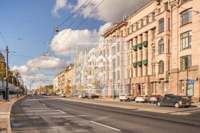 4-к квартира, Добролюбова проспект, 19 за 52 000 тыс.р.