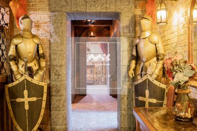 Торг.помещение, Сикейроса ул., 1 за 39 900