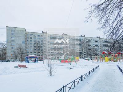 3-к квартира, Дыбенко ул., 22 за 13 500 тыс. руб.