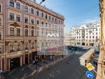 6-к квартира, Рубинштейна ул., 2/45 за 45 000 тыс.р.