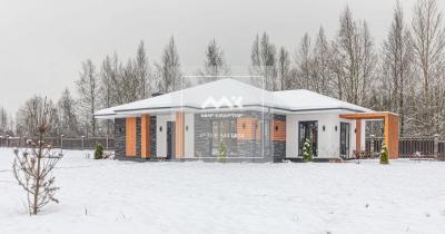 Дом, Романовка п., Персиковая ул., 8 за 27 116