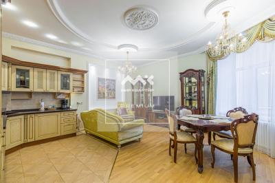 3-к квартира, Большая Конюшенная ул., 11 за 46 000 тыс.р.