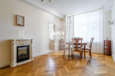 4-к квартира, Таврическая ул., 2 за 150 000 тыс. руб.