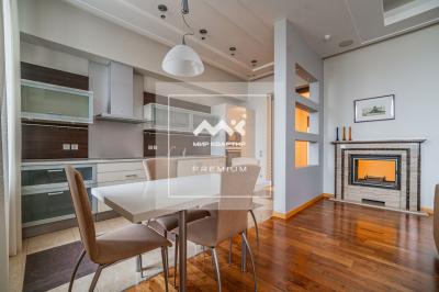 4-к квартира, Захарьевская ул., 33 за 78 500 тыс.р.