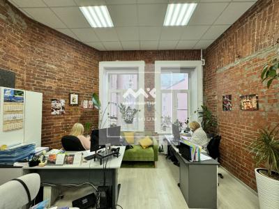 Офис, Большая Московская ул., 1-3 за 130 000
