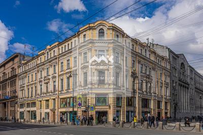 13-к квартира, Большая Морская ул., 7 за 68 950 тыс.р.