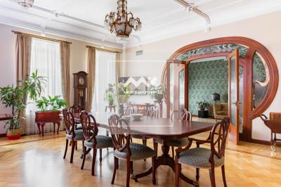 4-к квартира, Захарьевская ул., 16 за 115 000 тыс.р.