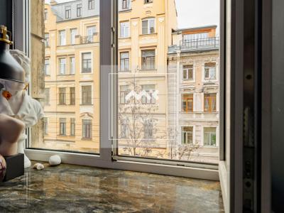 4-к квартира, 13-я Красноармейская ул., 17 за 45 900 тыс. руб.