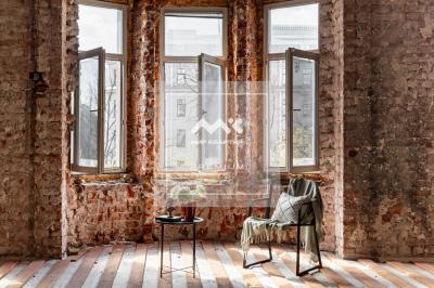 9-к квартира, Большой П.С. проспект, 70-72А за 55 550 тыс.р.
