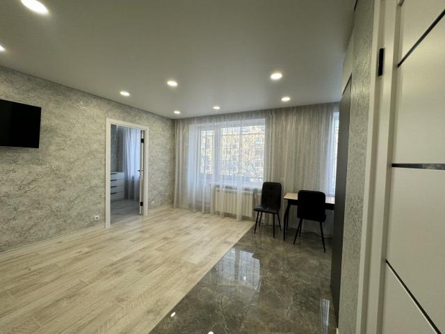 Луга г., Урицкого просп., д 58