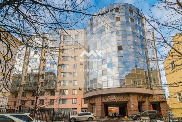 Восстания ул., 6