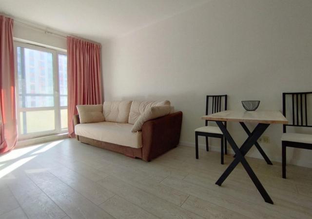 Ленинградская область, Янино-1, Тюльпанов ул., 1