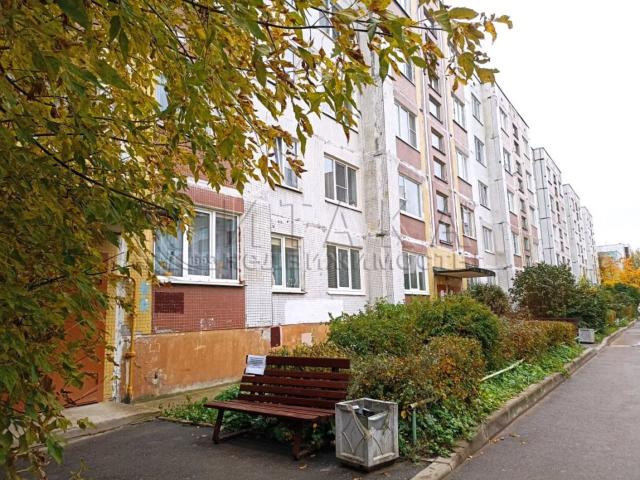 г. Луга, ул. Победы, 12