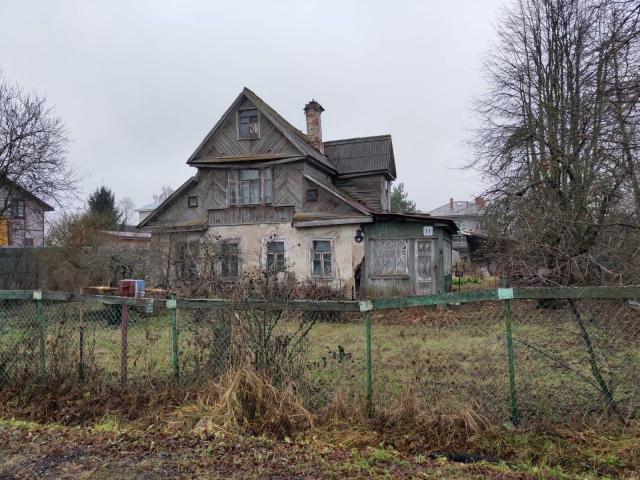 Стрельна г., Энгельса ул., д 11