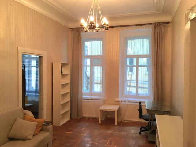 Исполкомская ул., 10