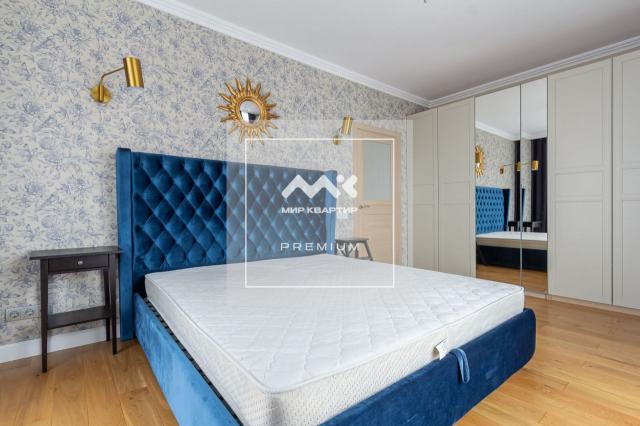 Кременчугская ул., 13